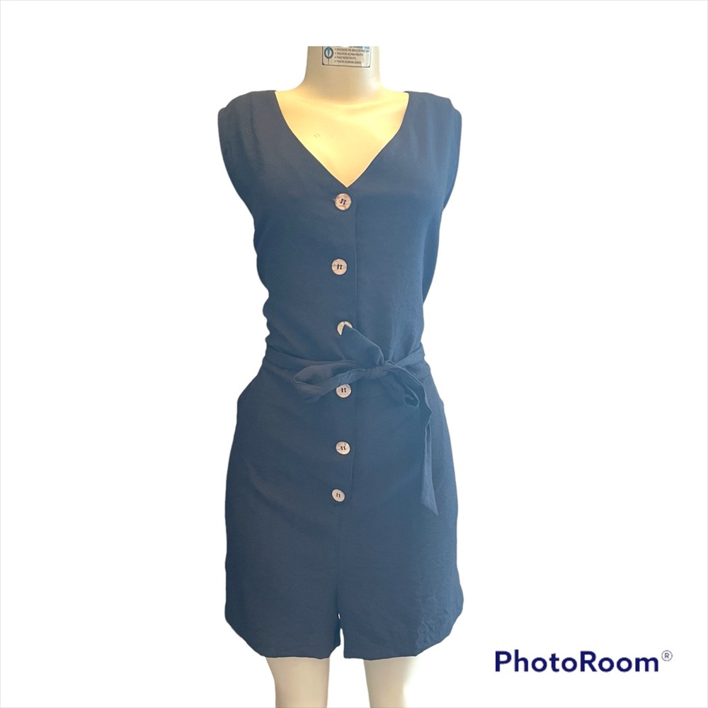 Plus Size Romper - Picture 4 of 8